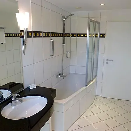Roshop Hotel